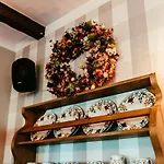 Karolowy Dwor - Mountain & Relax Frühstückspension 3*