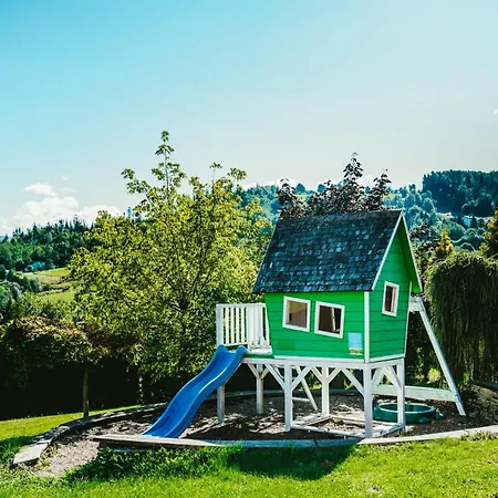 Karolowy Dwor 3*