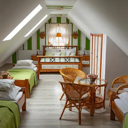 Panzió Karolowy Dwor - Mountain & Relax