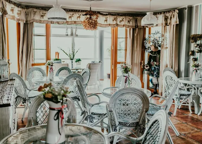 Karolowy Dwor - Mountain & Relax Bed & Breakfast