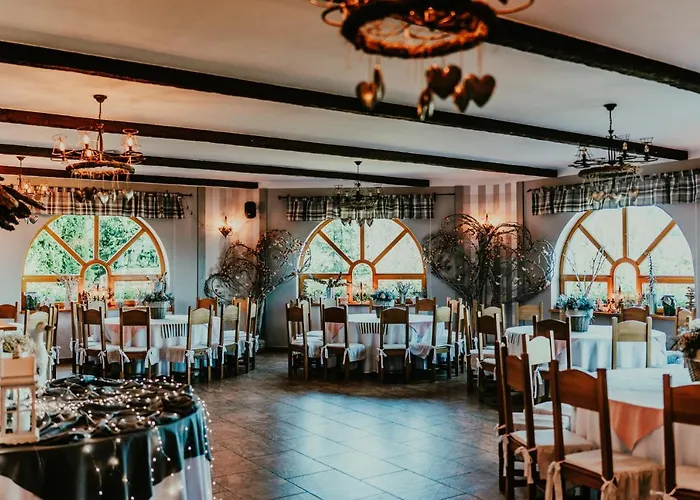 Karolowy Dwor - Mountain & Relax Bed & Breakfast 3*