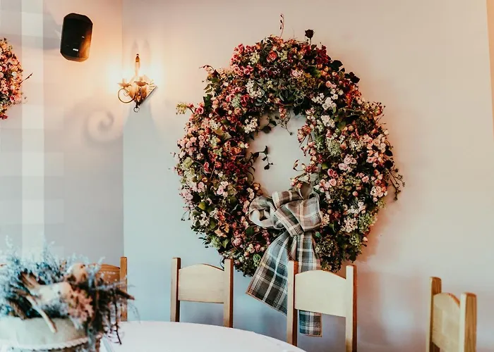 Karolowy Dwór Nocleg ze śniadaniem