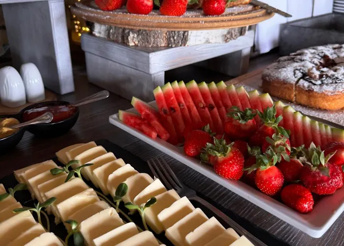 Nocleg ze śniadaniem Karolowy Dwór 3*